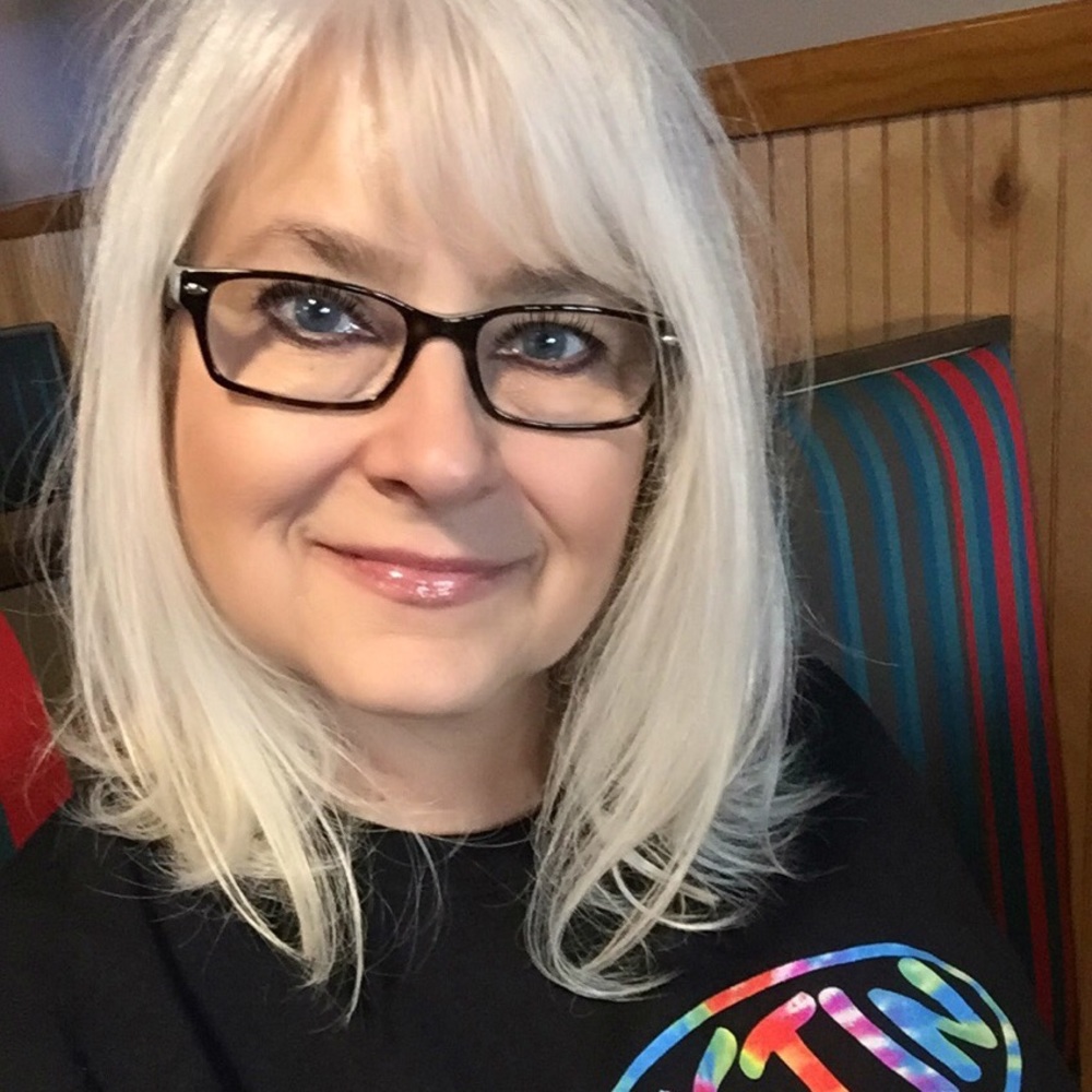 Meet your Posher, Sharon